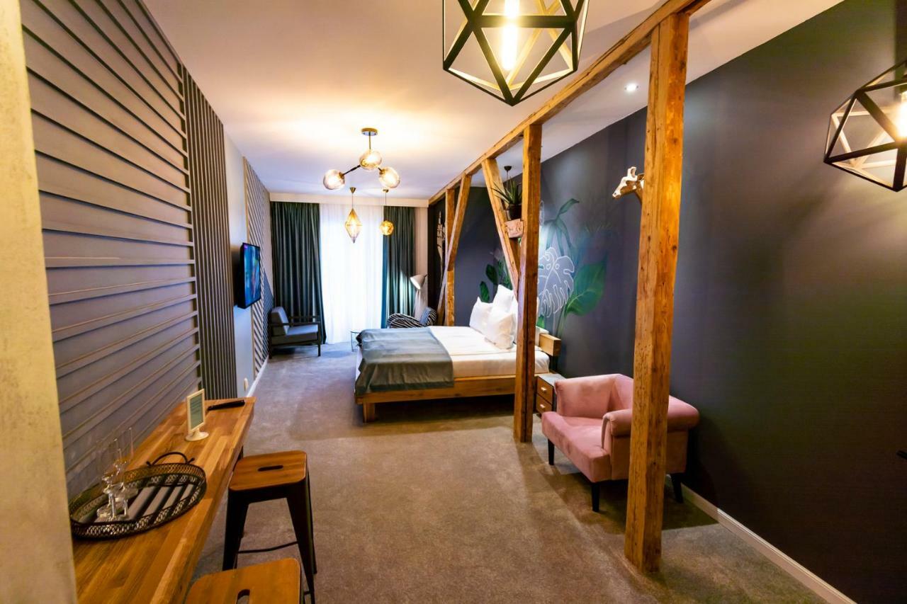 Superior Apartment